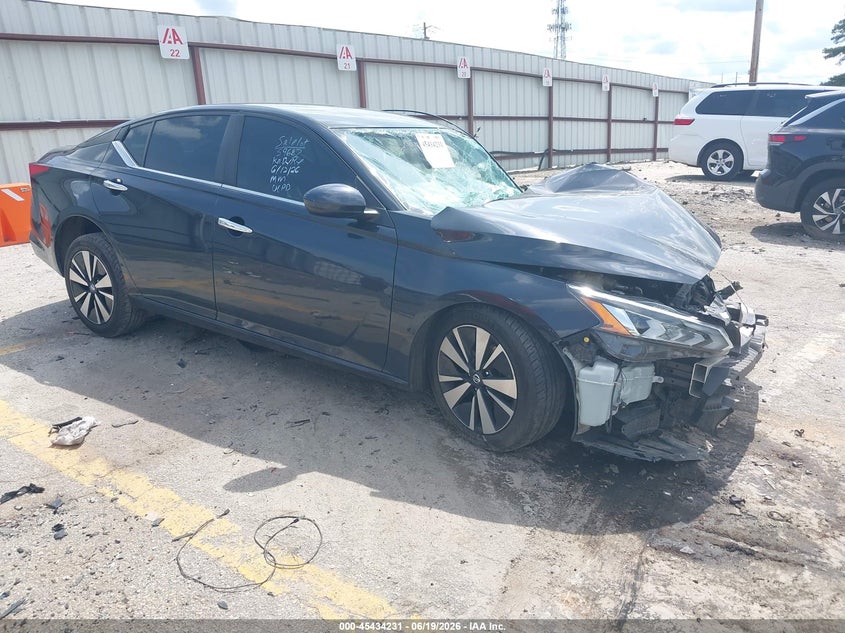 2022 NISSAN ALTIMA auction photo 1