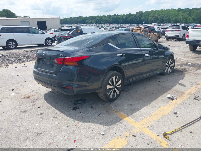 2022 NISSAN ALTIMA auction photo 4