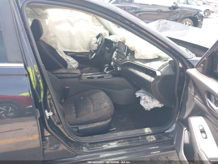 2022 NISSAN ALTIMA auction photo 5