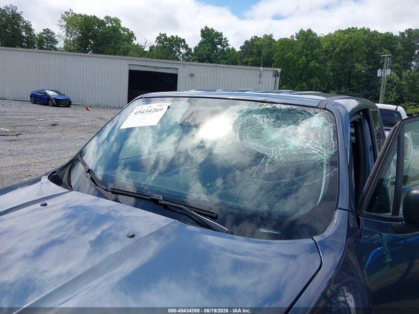 2023 JEEP RENEGADE auction photo 6
