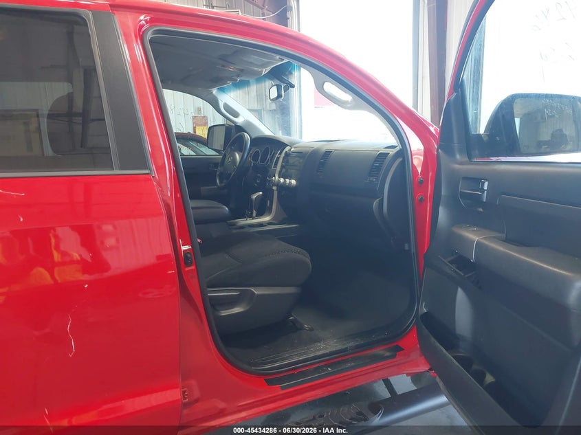 2013 TOYOTA TUNDRA auction photo 5