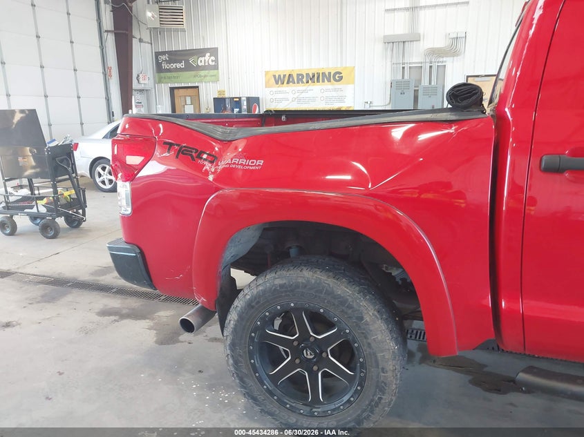 2013 TOYOTA TUNDRA auction photo 6