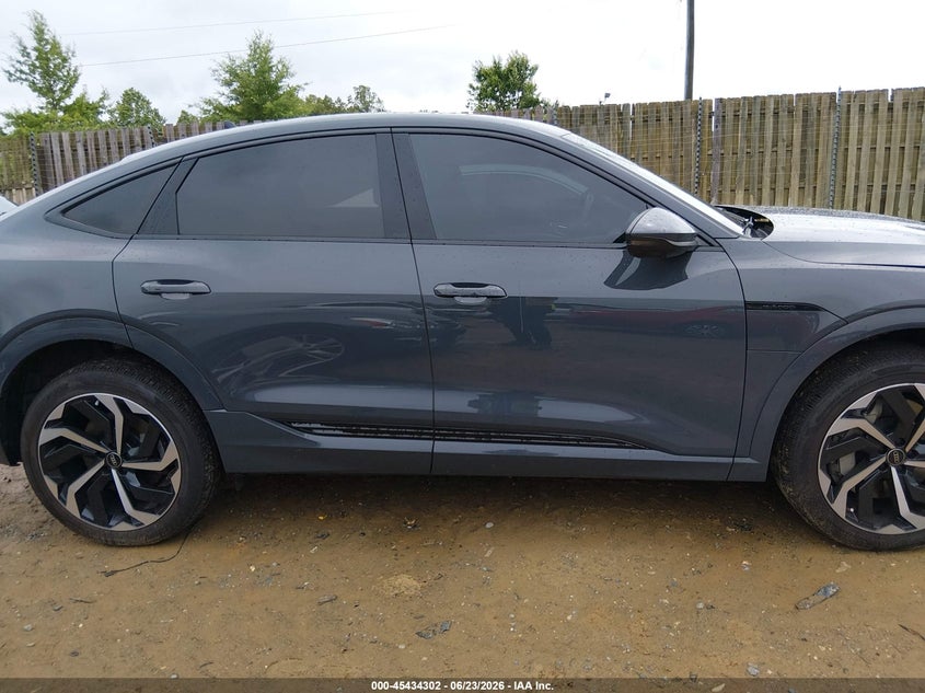 2024 Audi Q8 E-Tron S Line Premium Plus Quattro VIN: WA1CABGE4RB011070 Lot: 45434302