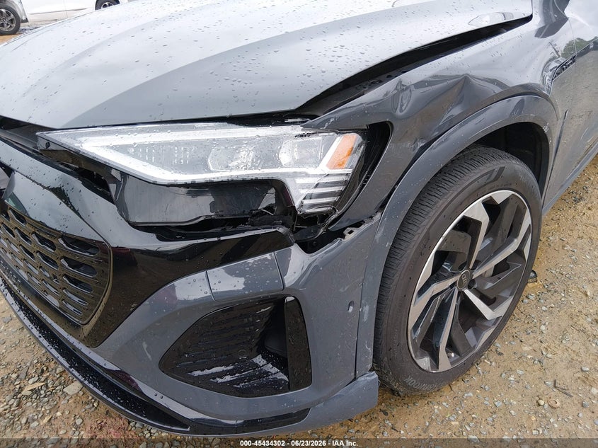 2024 Audi Q8 E-Tron S Line Premium Plus Quattro VIN: WA1CABGE4RB011070 Lot: 45434302
