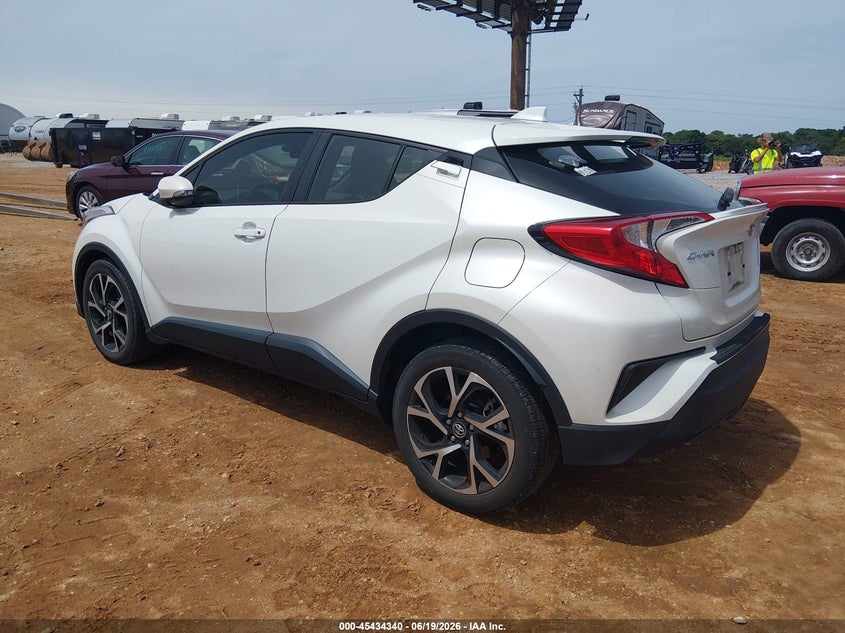 2019 TOYOTA C-HR auction photo 3