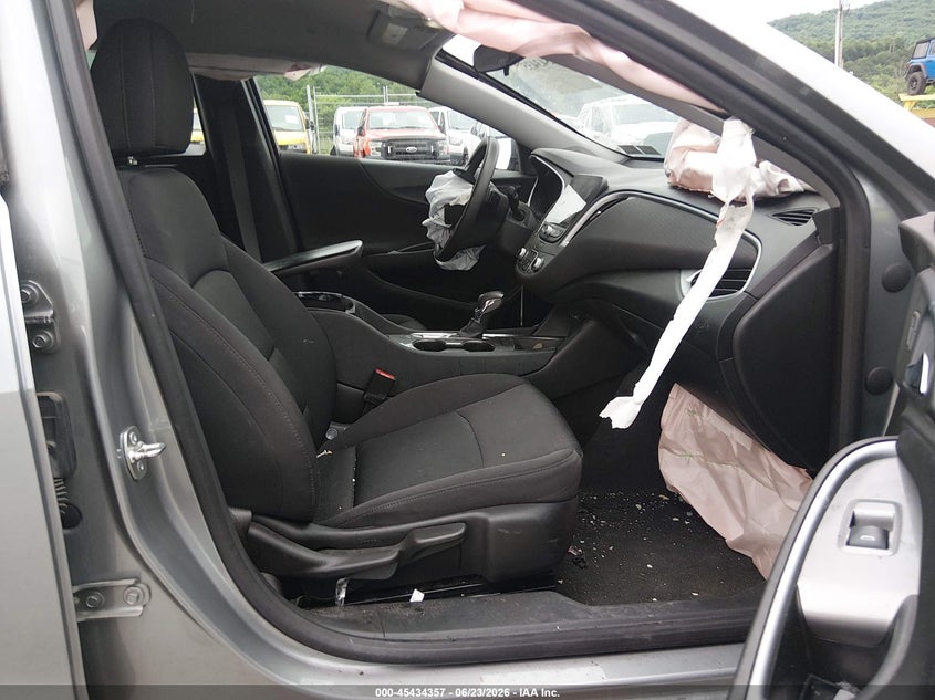 2024 CHEVROLET MALIBU auction photo 5