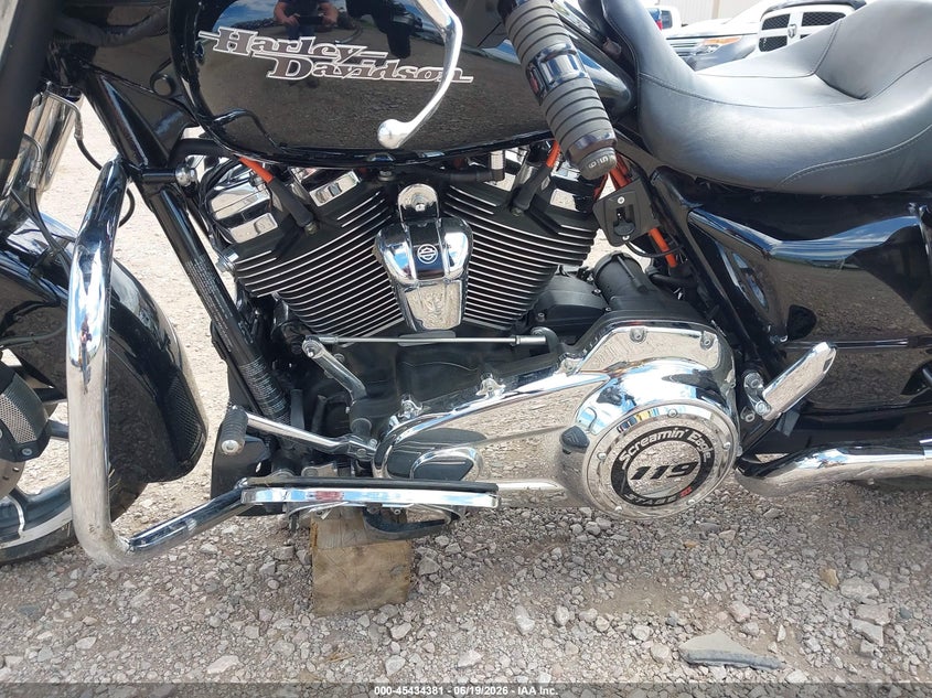 2020 Harley-Davidson Flhx VIN: 1HD1KBC16LB670593 Lot: 45434381