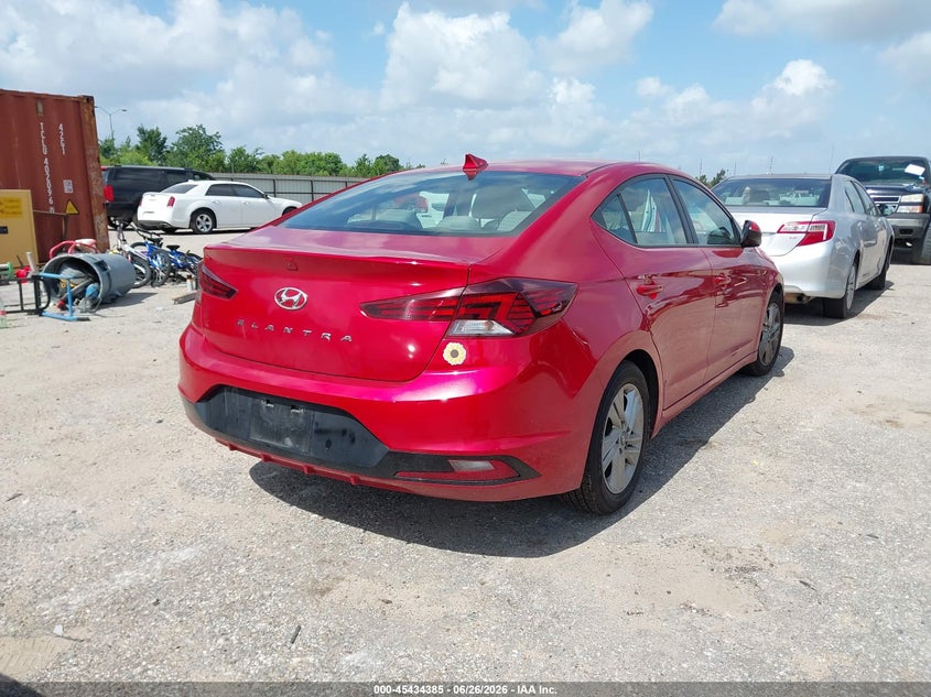 2020 HYUNDAI ELANTRA auction photo 4