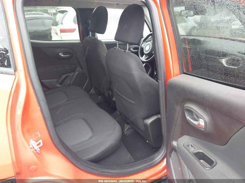 2021 JEEP RENEGADE auction photo 8
