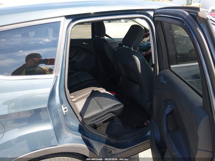 2019 FORD ESCAPE auction photo 8