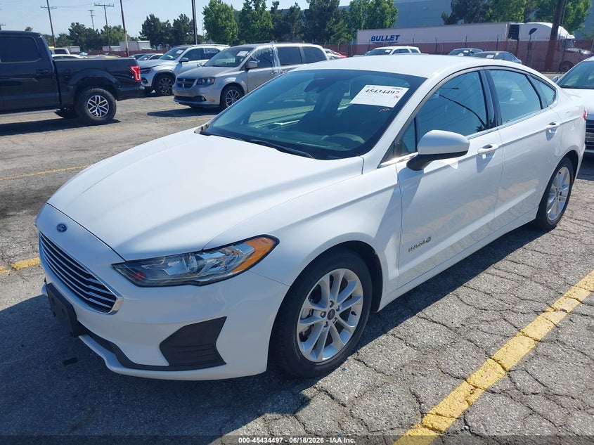 2019 Ford Fusion, Обычный износ, IAAI, VIN 3FA6P0LU3KR258252 — фото 2