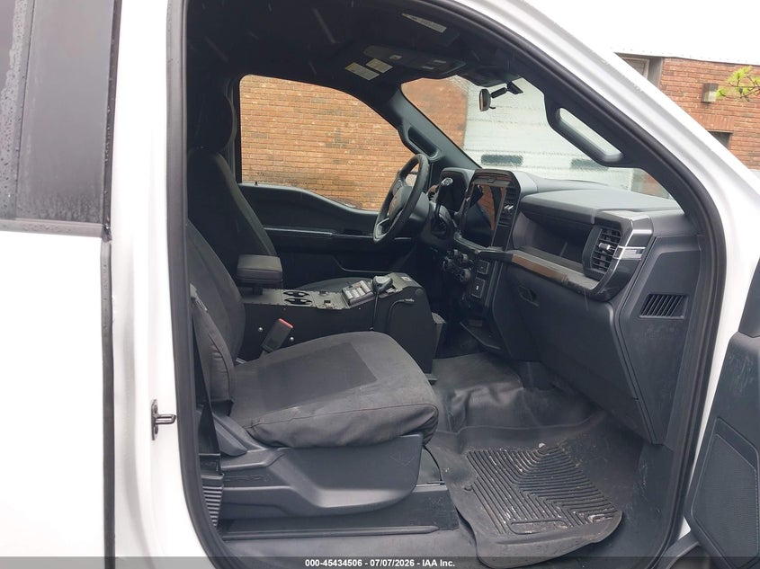 2025 FORD F-150 POLICE RESPONDER XL — Фото 5