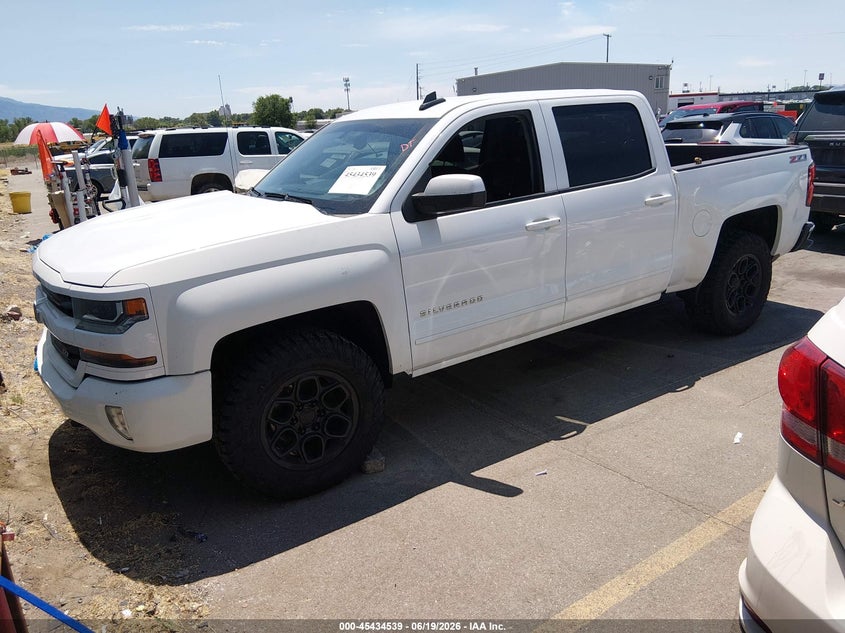2017 CHEVROLET SILVERADO 1500 auction photo 2