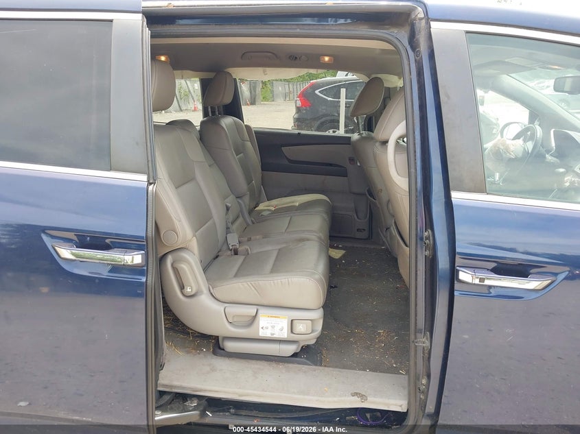 2015 HONDA ODYSSEY auction photo 8