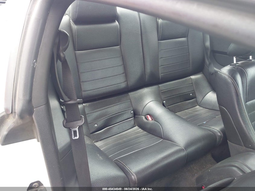 2011 FORD MUSTANG COUPE 3.7L V-6 DOHC, VVT, 305HP