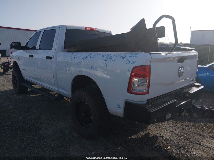 Vin: 3c6ur5cl3mg531471, lot: 45932686, ram 2500 tradesman  4x4 6'4 box 20213