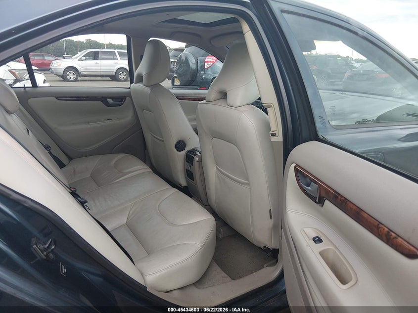 2007 VOLVO S60 auction photo 8