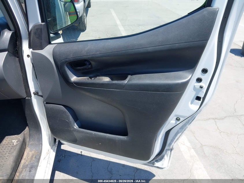 2015 CHEVROLET CITY EXPRESS auction photo 8