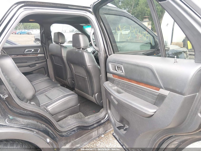 AtlanticExpress - Ford Explorer