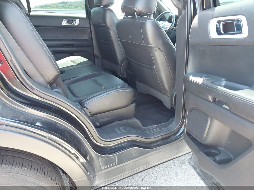 2015 FORD EXPLORER auction photo 8