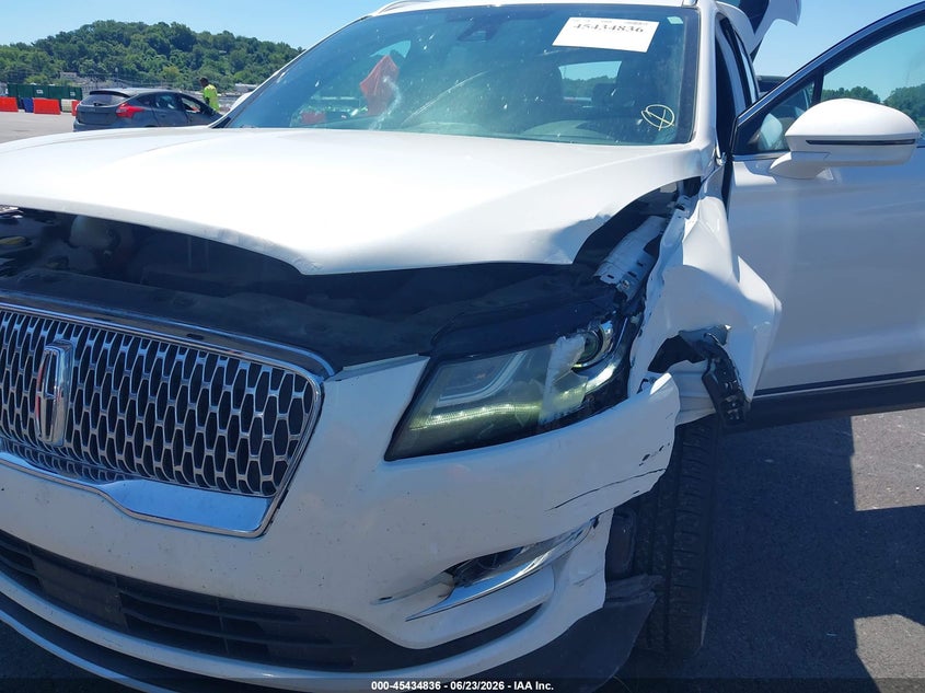 2019 Lincoln Mkc Select VIN: 5LMCJ2D94KUL44403 Lot: 45434836