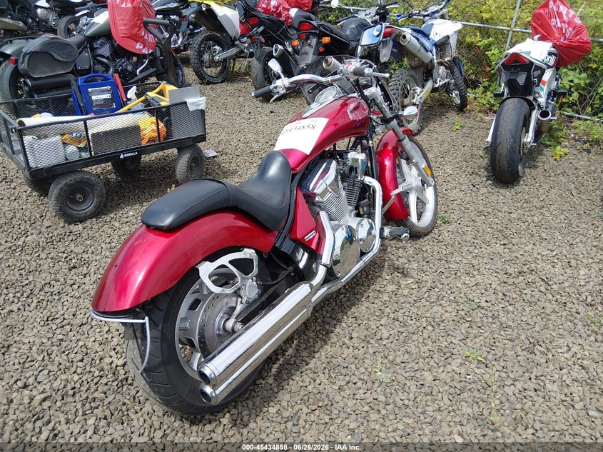 HONDA VT1300 2010