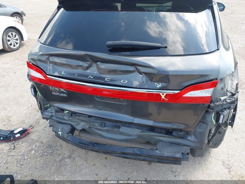 2017 LINCOLN MKX auction photo 6