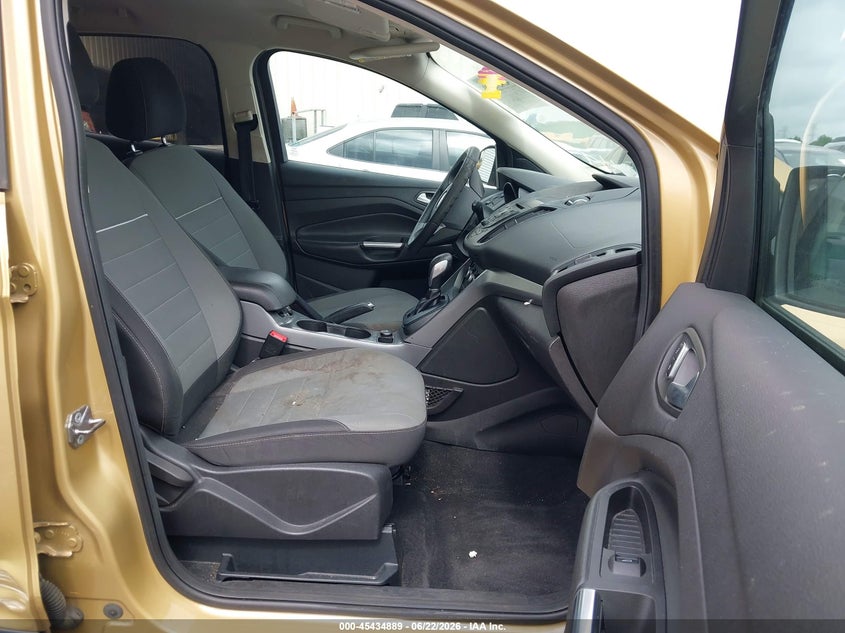 2015 FORD ESCAPE auction photo 5
