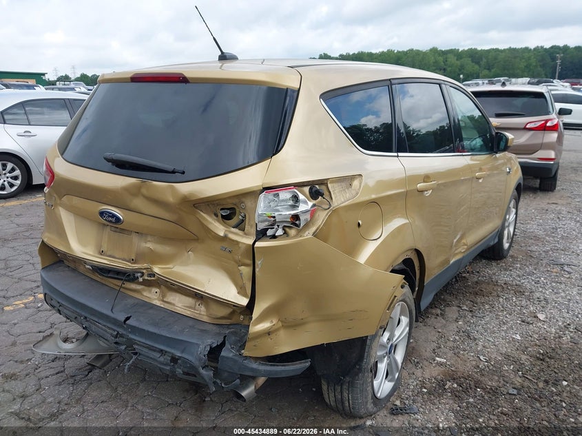 2015 FORD ESCAPE auction photo 6