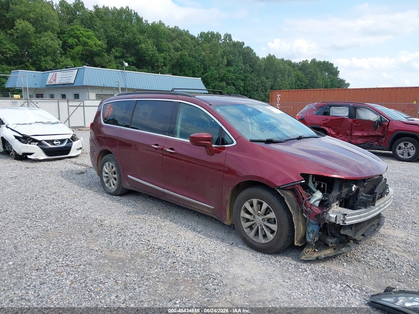 Vin: 2c4rc1bgxhr527107, lot: 45933056, chrysler pacifica touring-l 2017 img_1