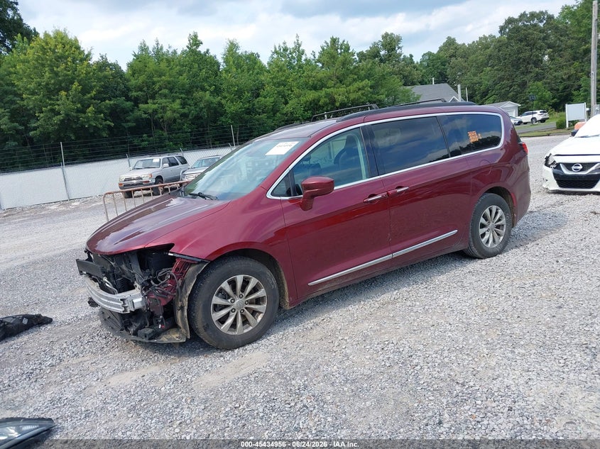 Vin: 2c4rc1bgxhr527107, lot: 45933056, chrysler pacifica touring-l 20172