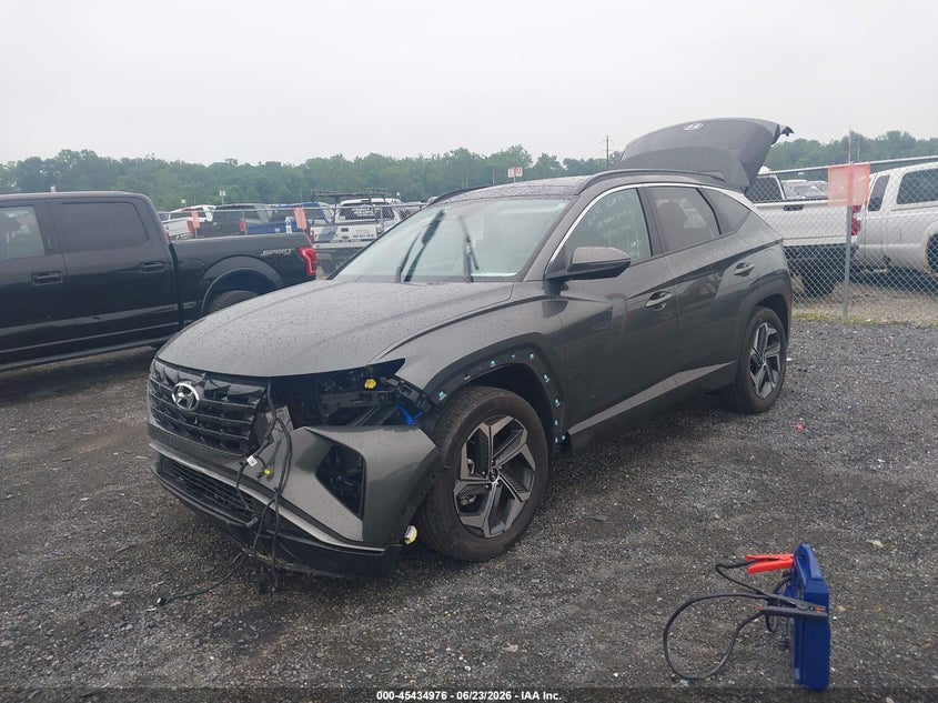 2024 HYUNDAI TUCSON HYBRID auction photo 2