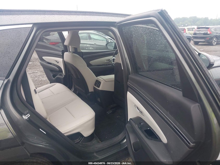 2024 HYUNDAI TUCSON HYBRID auction photo 8