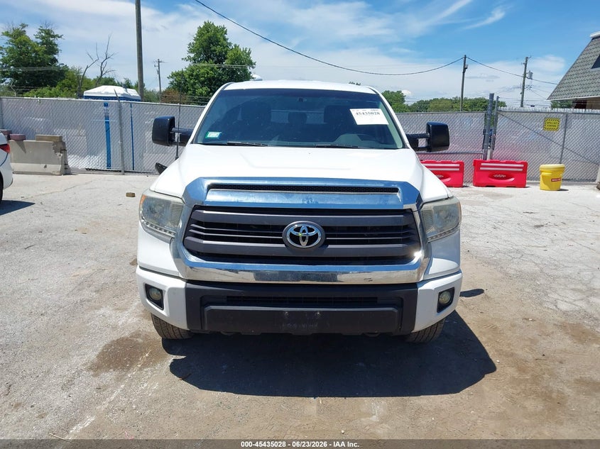 TOYOTA TUNDRA - zdjęcie 13