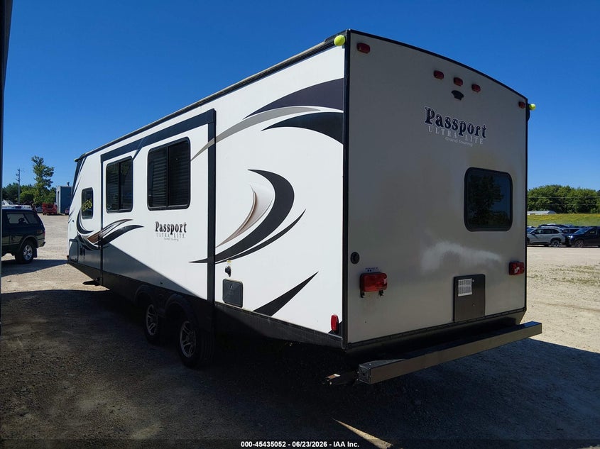 2017 KEYSTONE RV PASSPORT auction photo 3