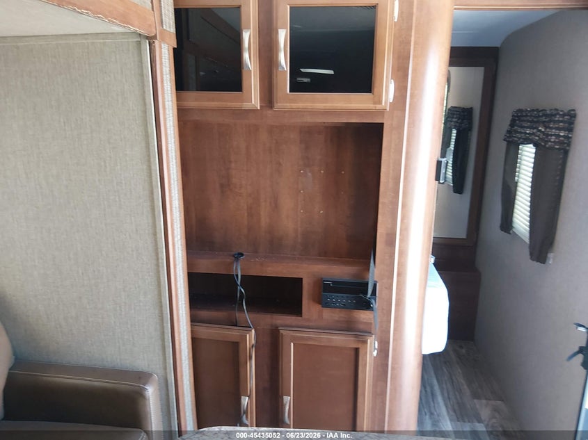 2017 KEYSTONE RV PASSPORT auction photo 7