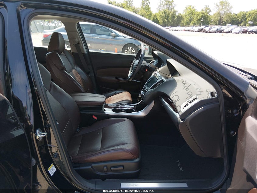 2016 ACURA TLX auction photo 5
