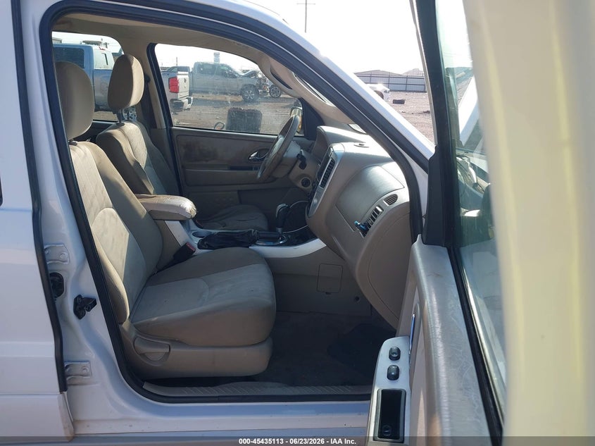 2005 MERCURY MARINER auction photo 5