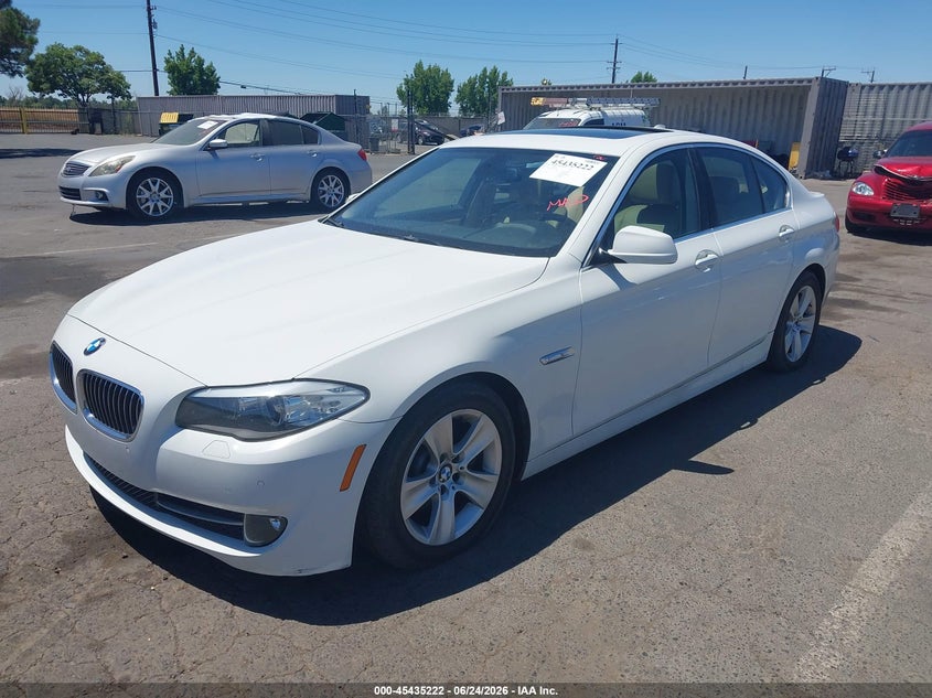 Vin: wbafr1c53bc672789, lot: 45933322, bmw 528i 20112