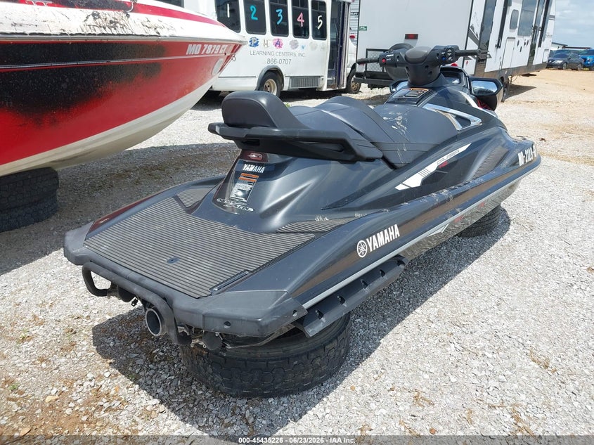 2017 YAMAHA VX CRUISER HO auction photo 4