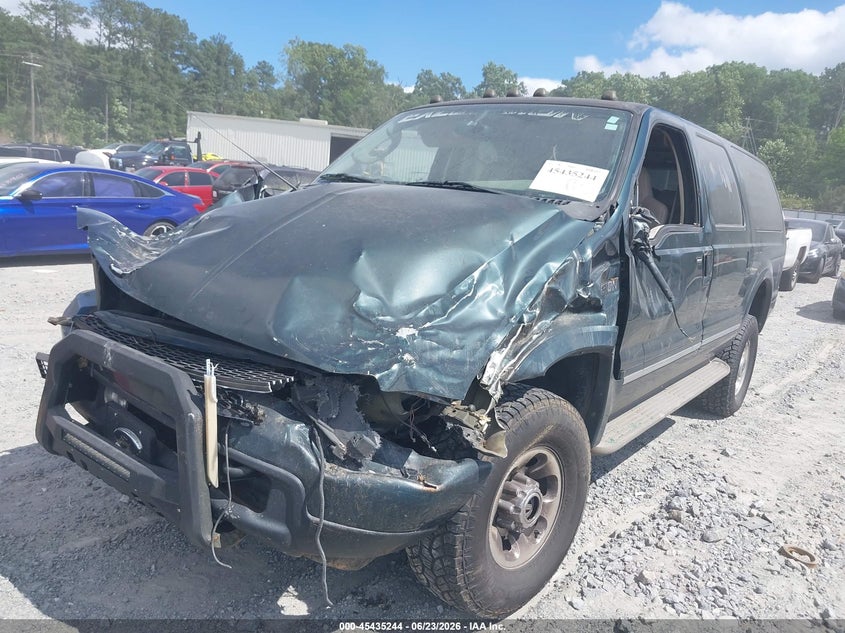 2003 FORD EXCURSION auction photo 2