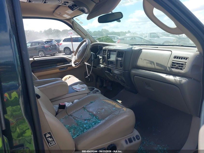 2003 FORD EXCURSION auction photo 5