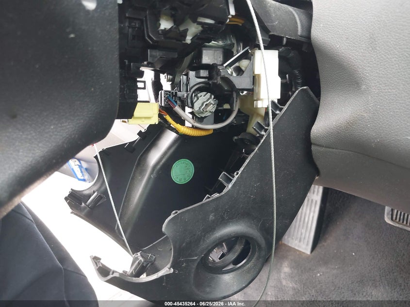 2012 HYUNDAI ELANTRA auction photo 6