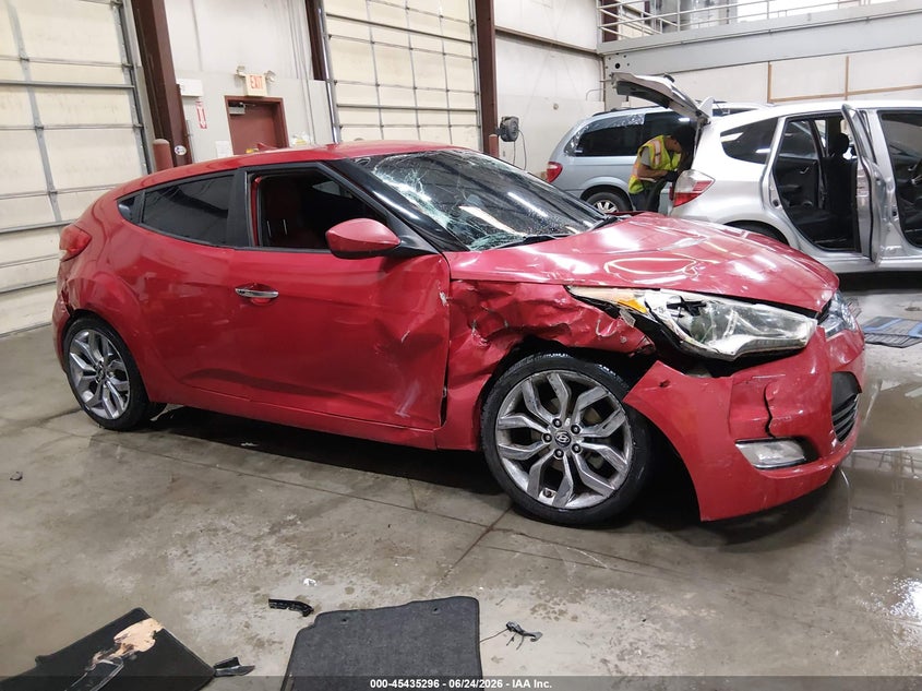 2015 Hyundai Veloster Re:flex VIN: KMHTC6AD1FU220432 Lot: 45435296