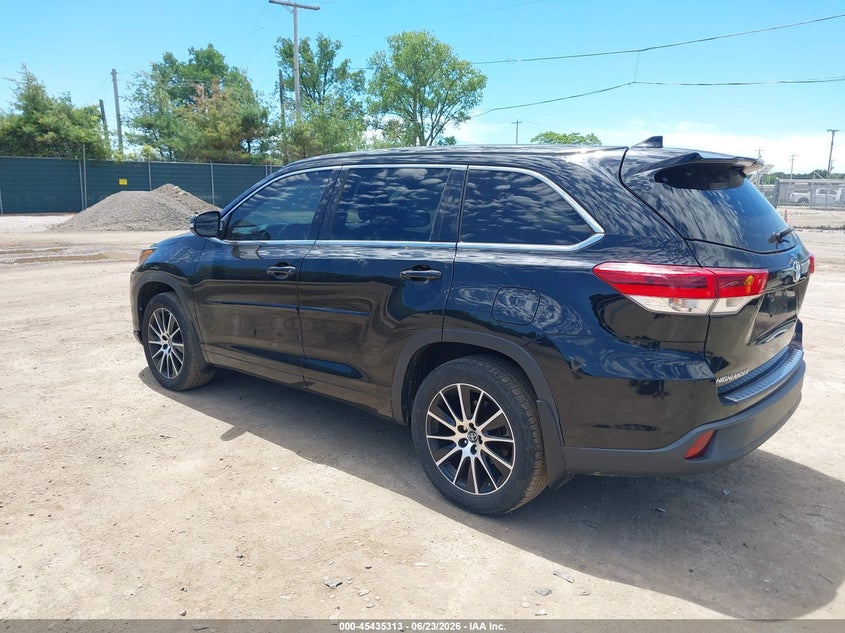Vin: 5tdjzrfh3hs407394, lot: 45933413, toyota highlander se 20173