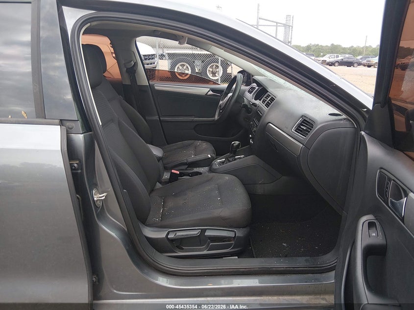 2015 VOLKSWAGEN JETTA auction photo 5