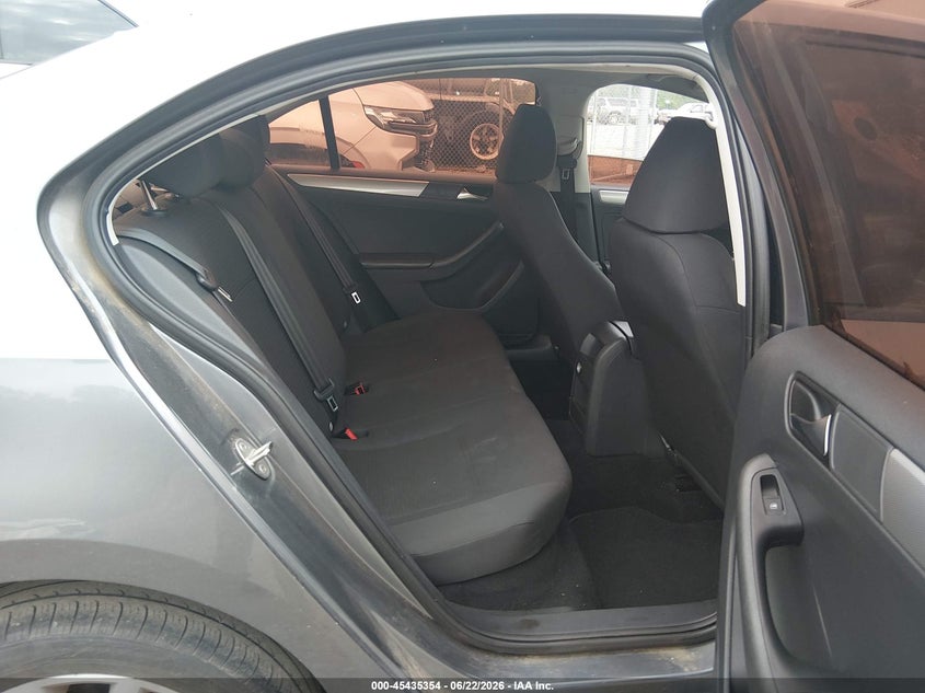 2015 VOLKSWAGEN JETTA auction photo 8