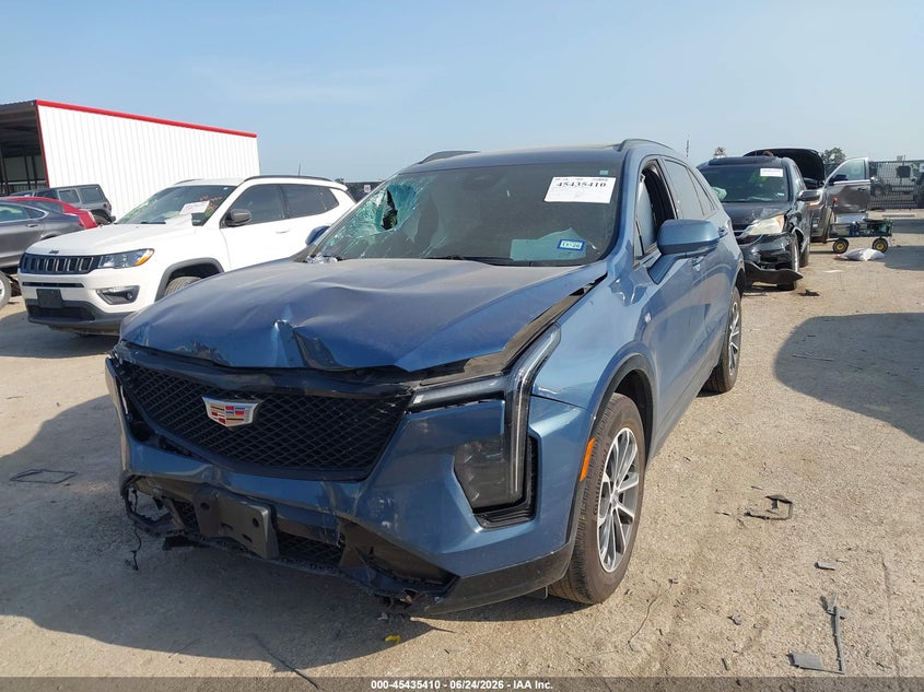 Vin: 1gyfzer46sf138722, lot: 45933510, cadillac xt4 fwd sport 20252