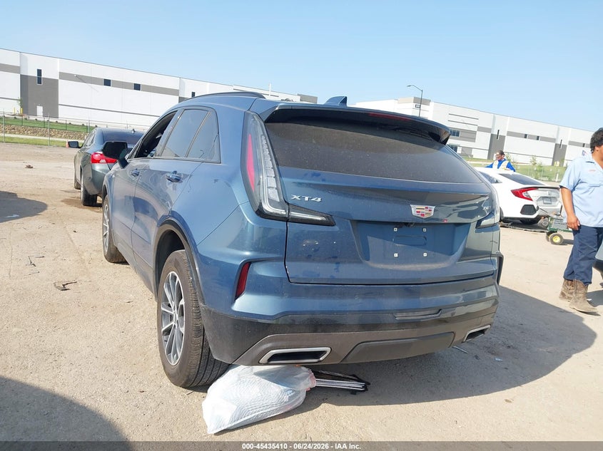 Vin: 1gyfzer46sf138722, lot: 45933510, cadillac xt4 fwd sport 20253