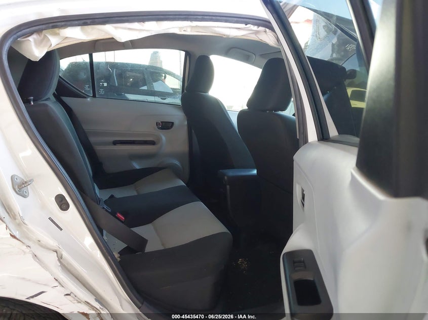 2012 TOYOTA PRIUS C auction photo 8